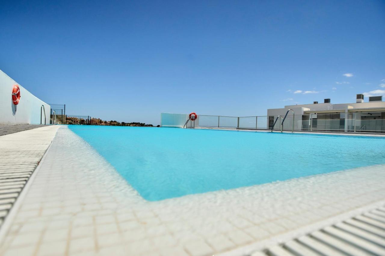 Penthouse With Stunning View And Rooftop Terrace Manilva Extérieur photo