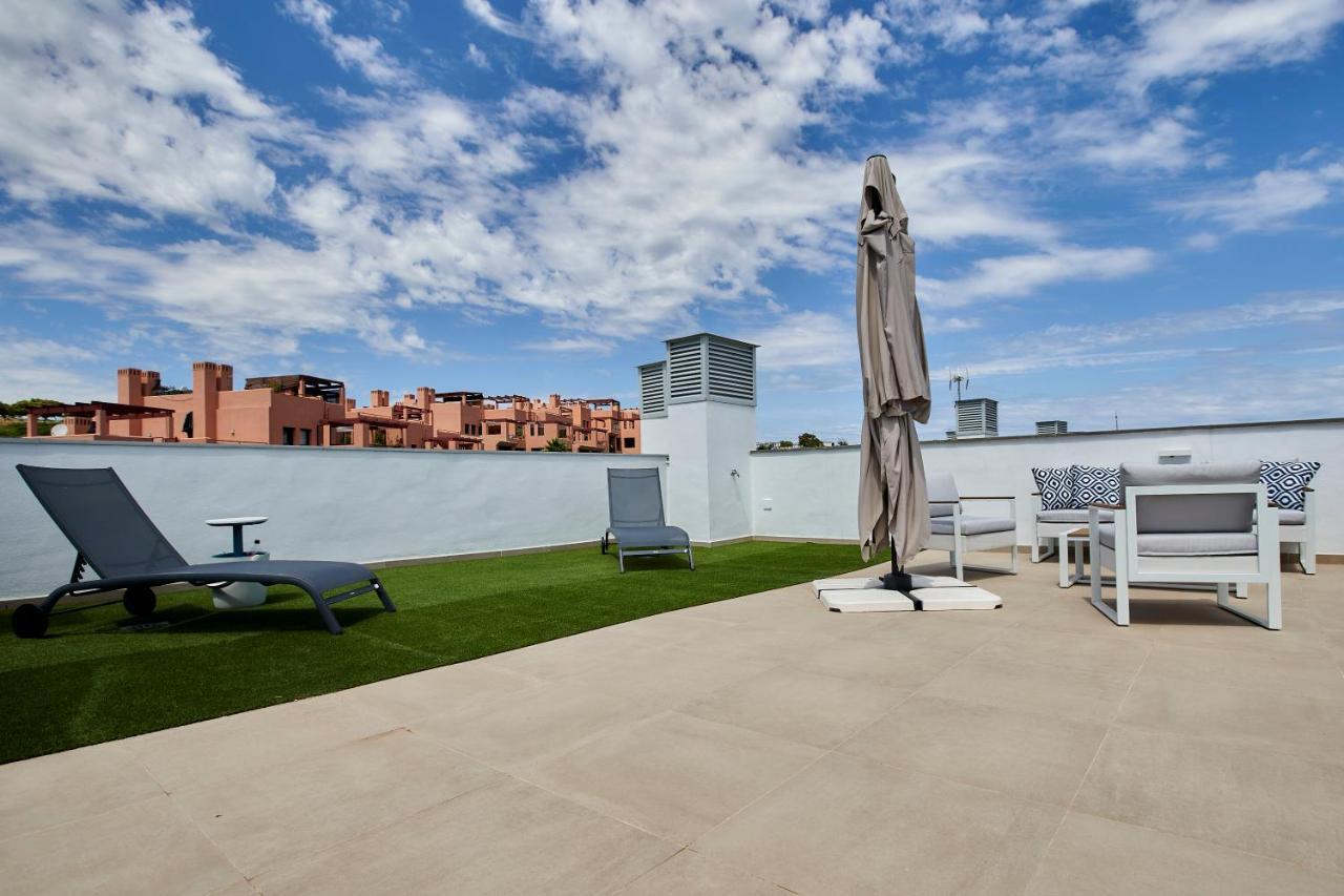 Penthouse With Stunning View And Rooftop Terrace Manilva Extérieur photo