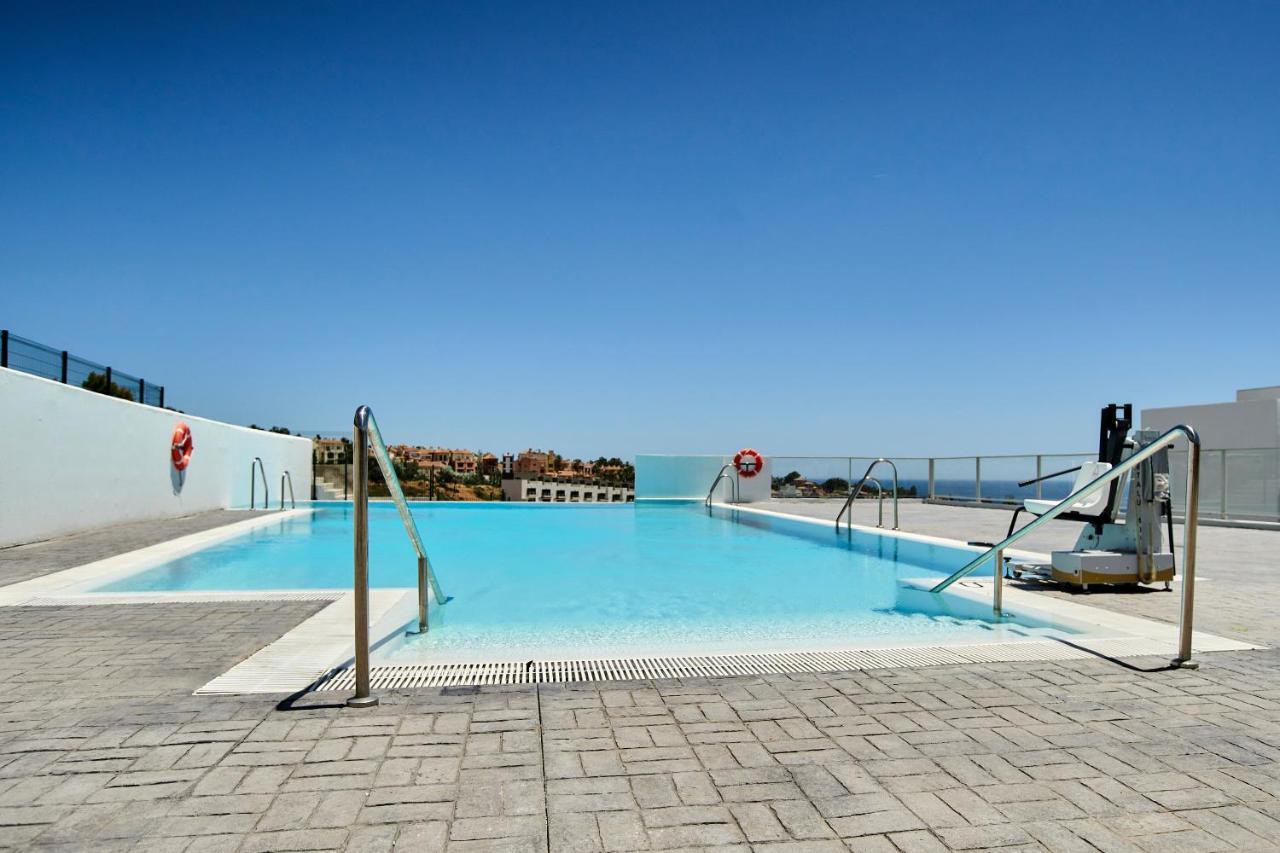 Penthouse With Stunning View And Rooftop Terrace Manilva Extérieur photo