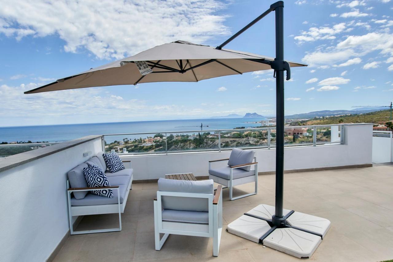 Penthouse With Stunning View And Rooftop Terrace Manilva Extérieur photo