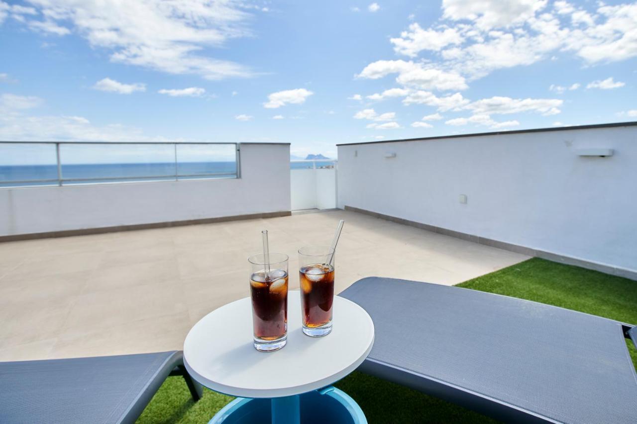Penthouse With Stunning View And Rooftop Terrace Manilva Extérieur photo